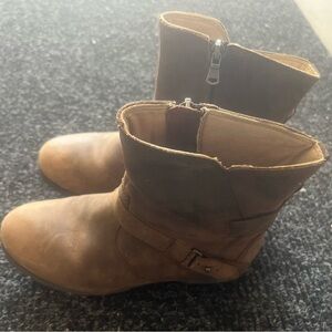 Teva Brown Leather Ankle Boots